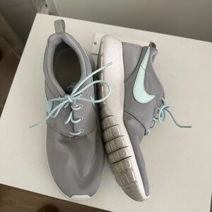 Nike Kids Gray and Light Blue Sneakers